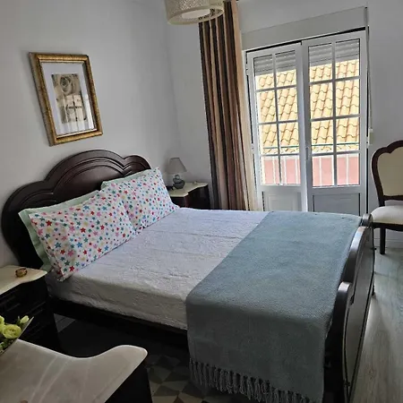 Two Bedroom Apartment, Two Minutes From The Nazare