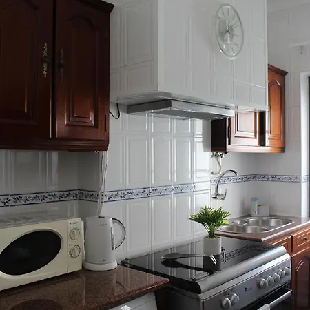Apartment Two Bedroom Apartment, Two Minutes From The Beach
