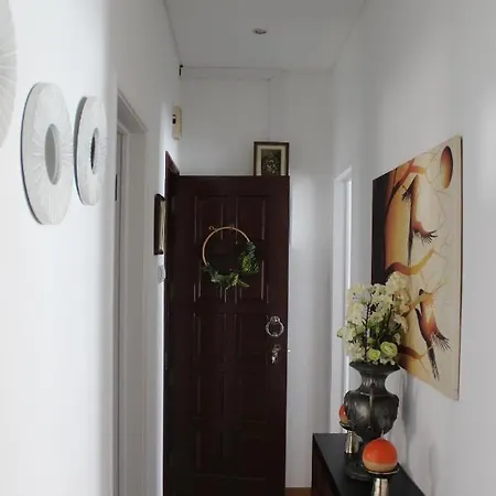 Two Bedroom Apartment, Two Minutes From The Beach Nazare