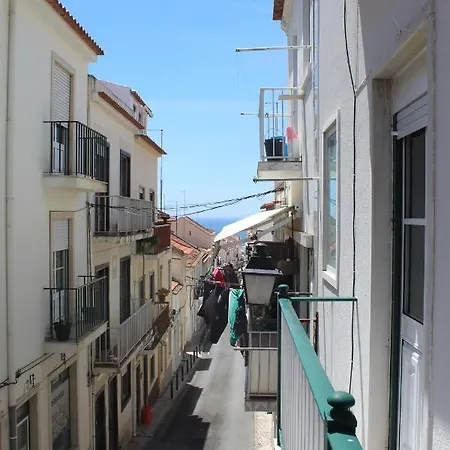 Two Bedroom Apartment, Two Minutes From The Beach Nazare