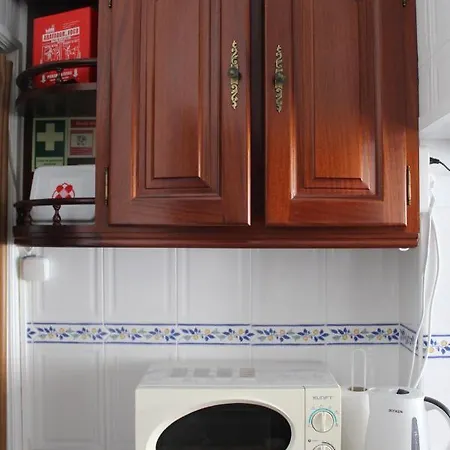Two Bedroom Apartment, Two Minutes From The Beach Nazare